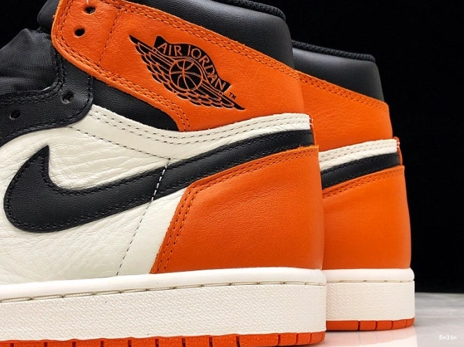 Bmlin 1 Off-Louis Jordan x OW AJ1 AQ0818-158 Air 0816
